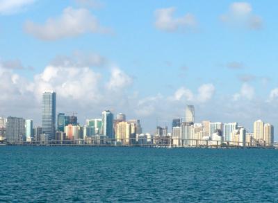 Tracking Urban Atmospheric Plumes Over Miami Skyline