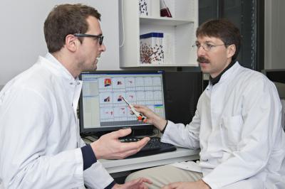 Veit Buchholz and Dirk Busch, Technische Universitaet Muenchen 