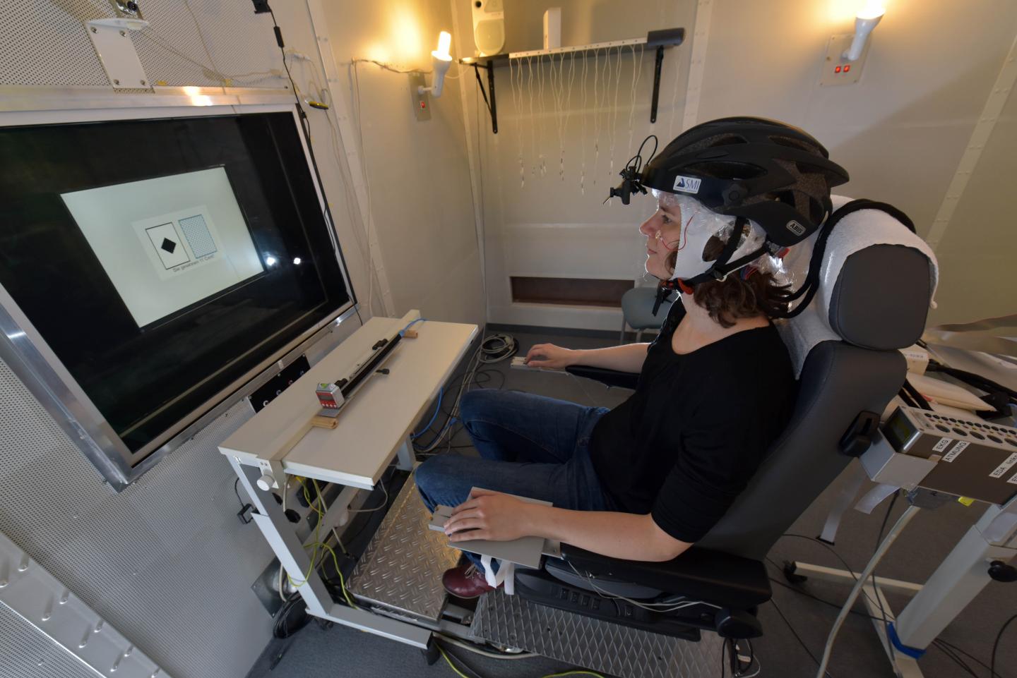 Barbara Schmidt Demonstrates the Experimental Setup