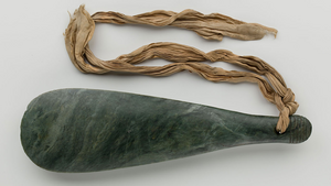 Pounamu (greentone) mere