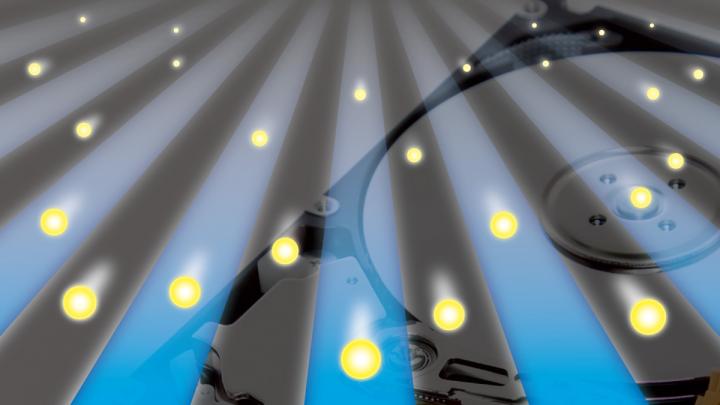 Topology Explains Queer Electrical Current Boost in Non-Magnetic Metal