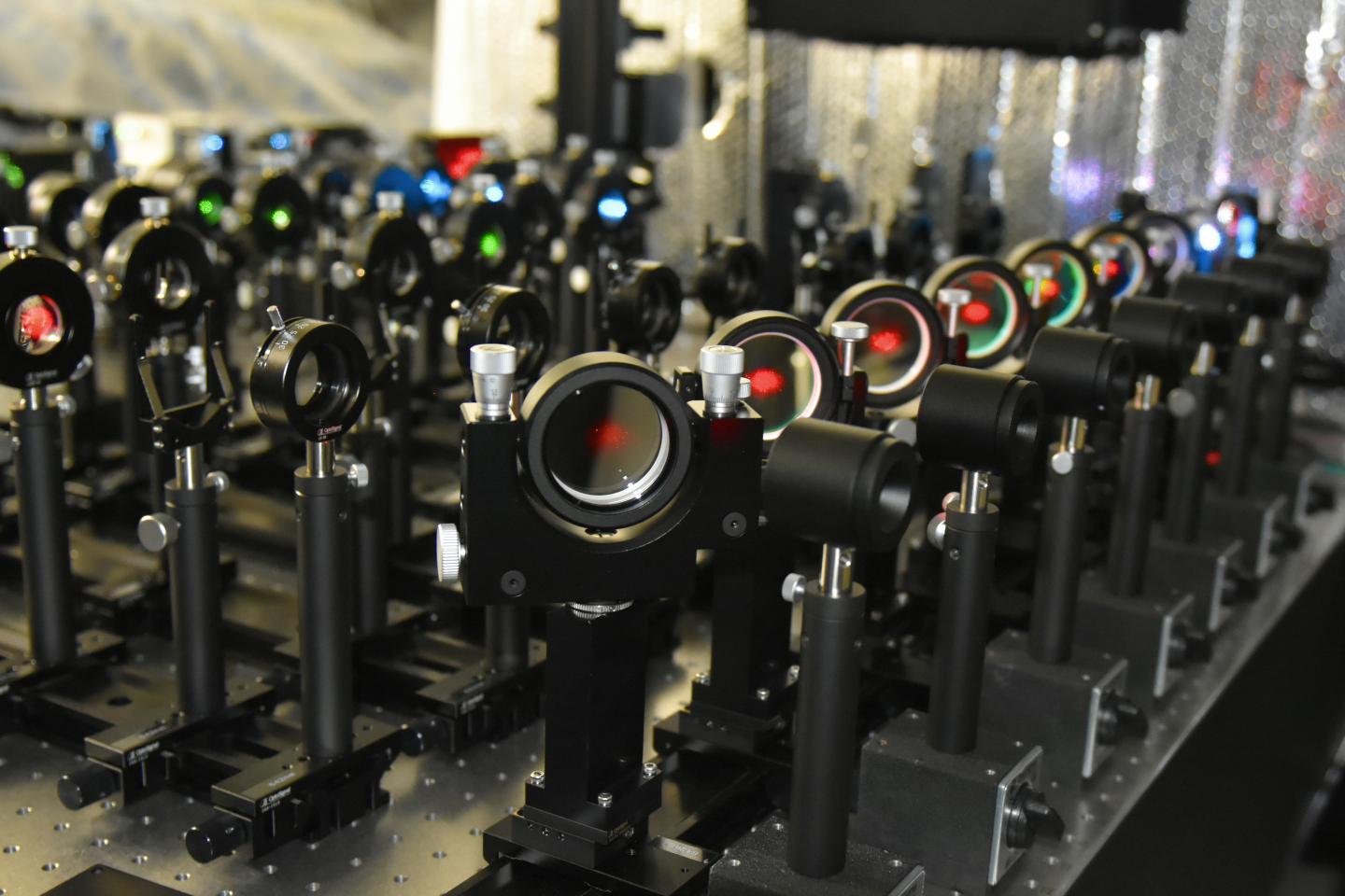 Home-Built Live-Cell Single-Molecule Tracking Station