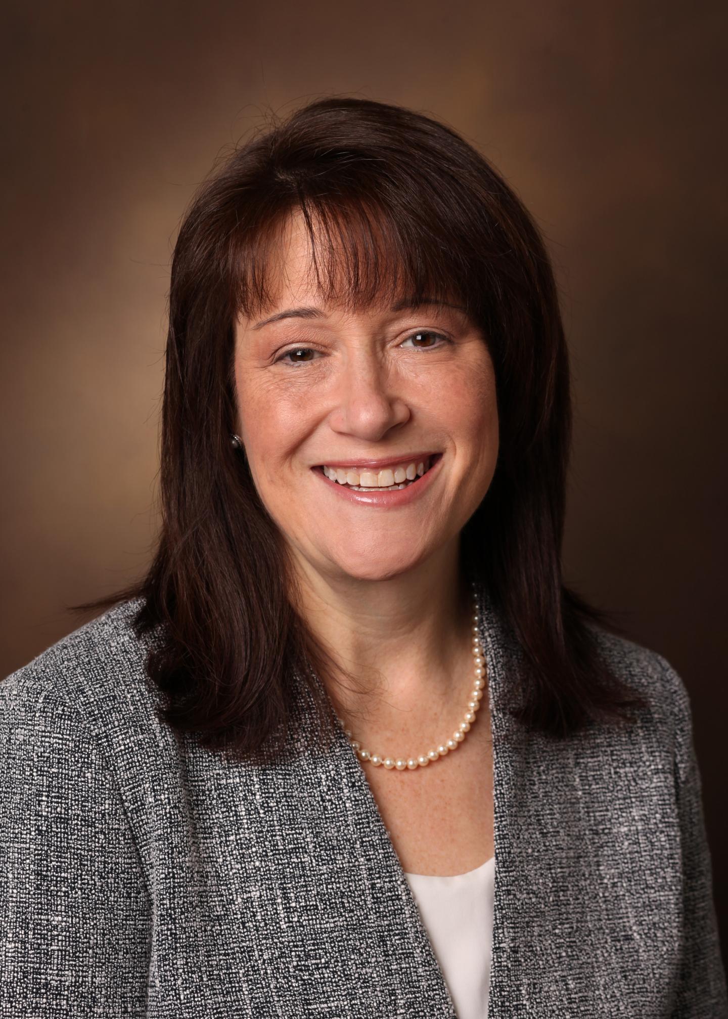 APS 2021 Norman J. Siegel Outstanding Science Award Recipient Lisa R. Young, MD