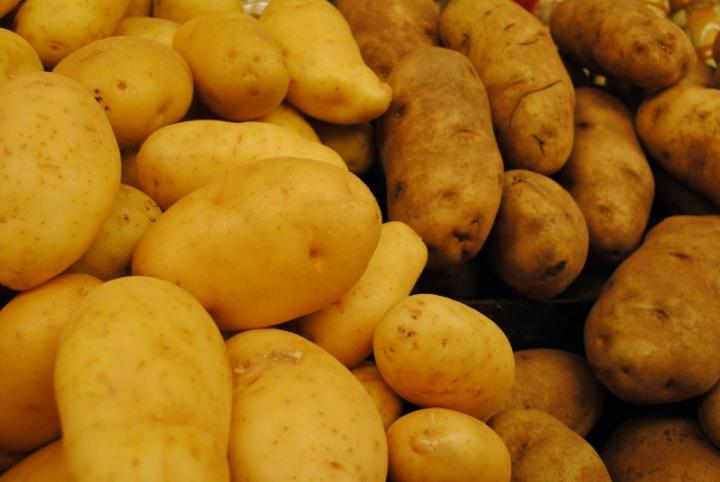 Potatoes in an Idaho Grocery Story