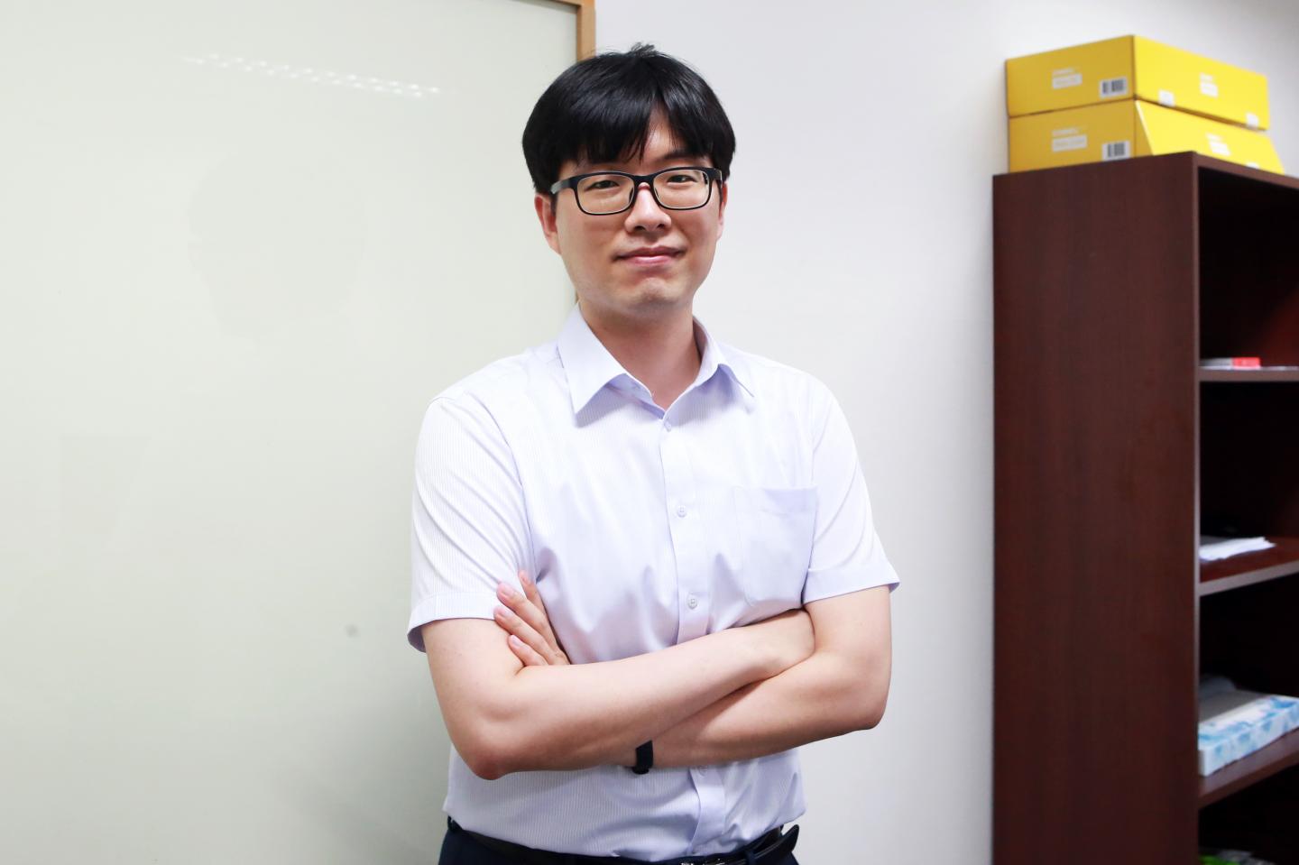 Professor Jong-Hyeok Yoon, DGIST