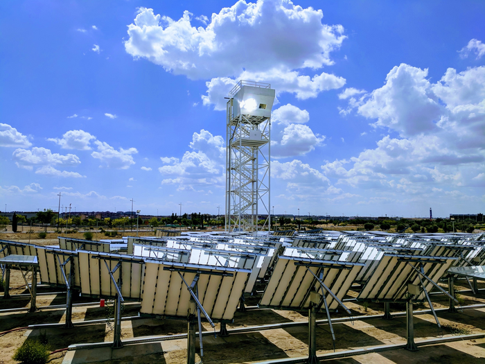 Solar tower fuel plant during operation