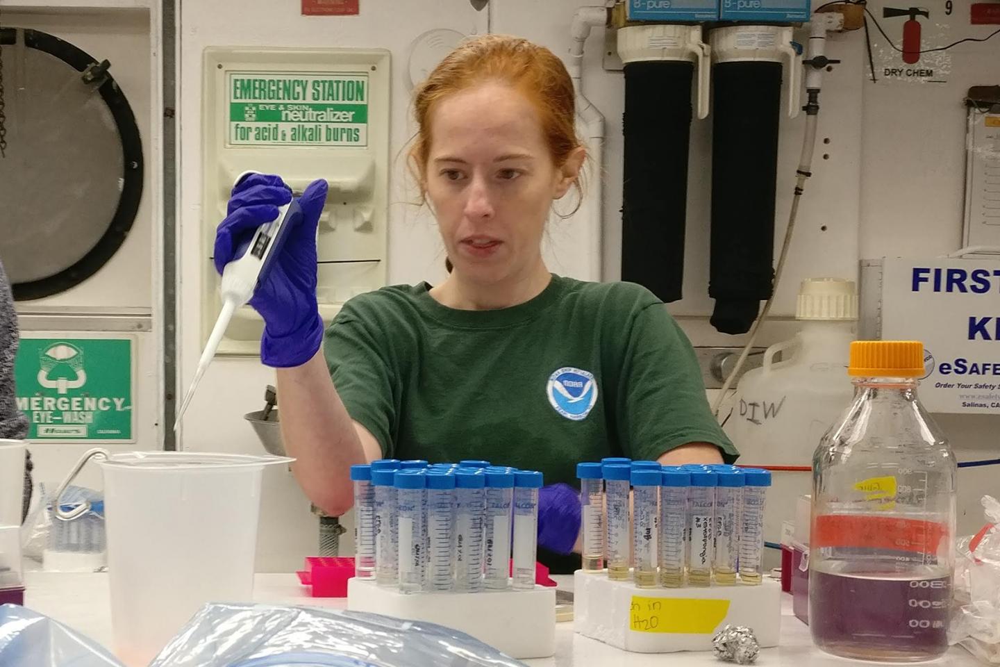 Marine biologist Amanda Shore