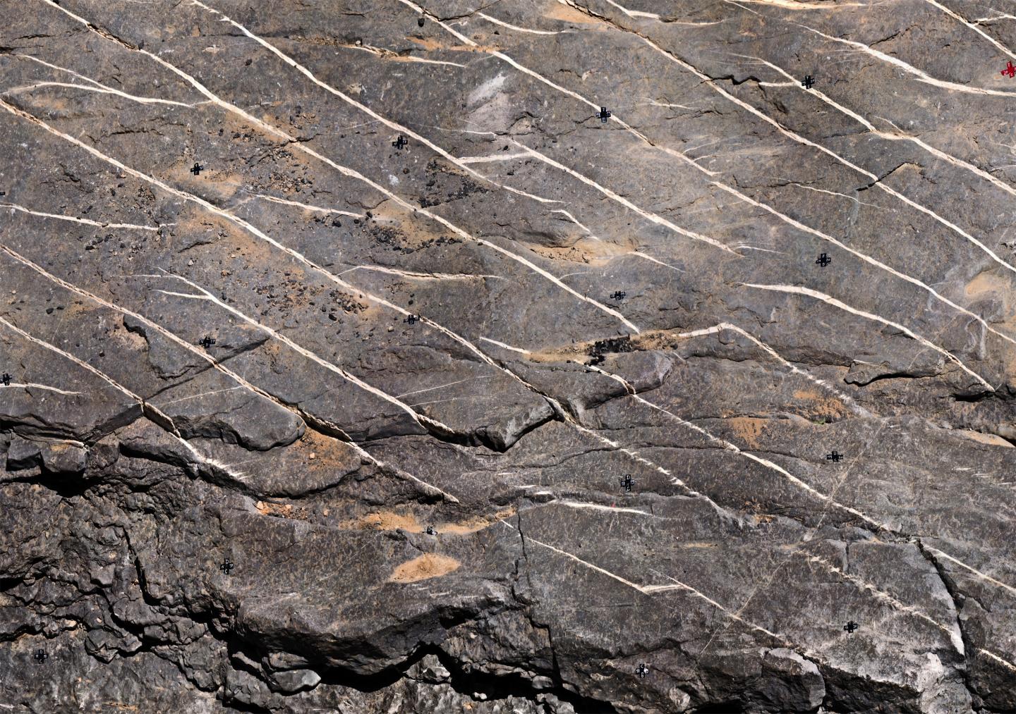 Fractures in the Oman Mountains