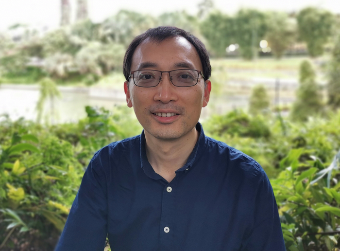 SMU Professor Heng Wang