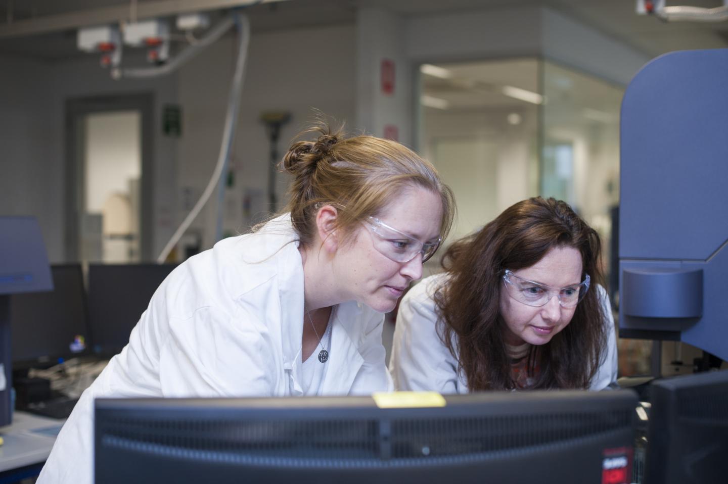 Dr Tracy Putoczki (Left) and Dr Lorraine O'Reilly, Walter and Eliza Hall Institute 