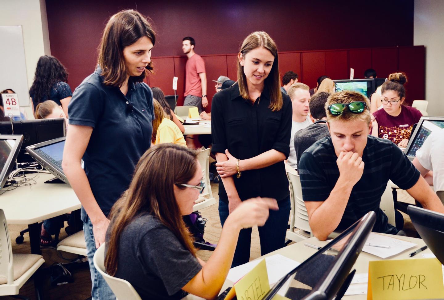 Students Learn Biology in a Arizona State University Active Learning Classroom