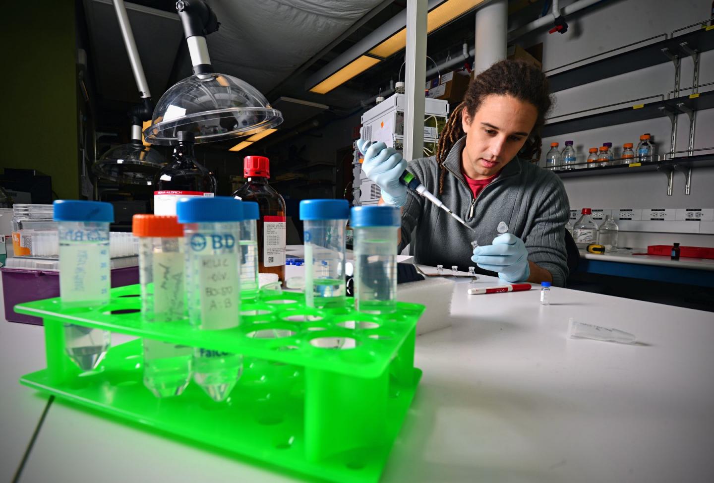 lab-work-image-eurekalert-science-news-releases
