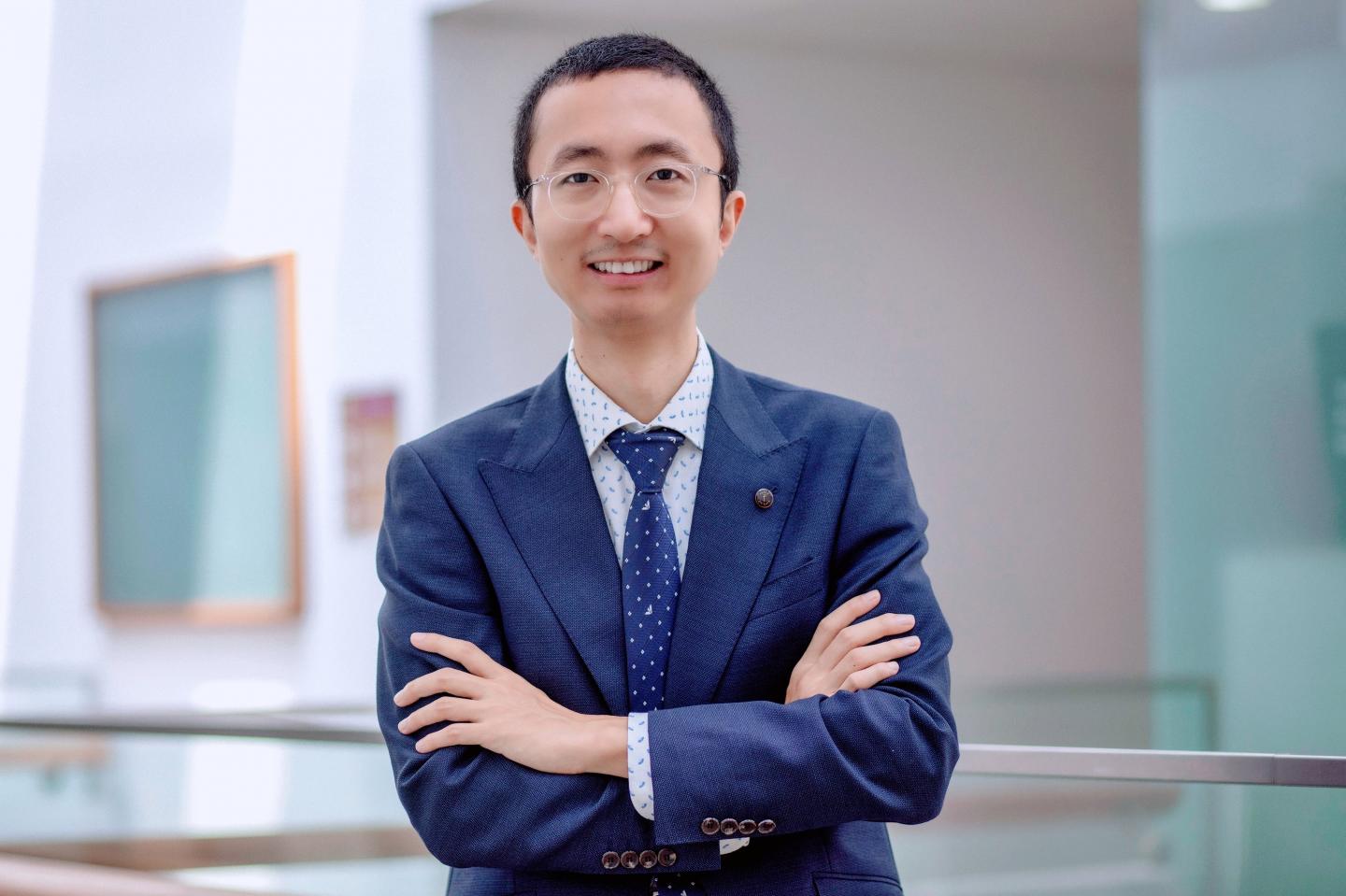 SMU Associate Professor Wang Rencheng