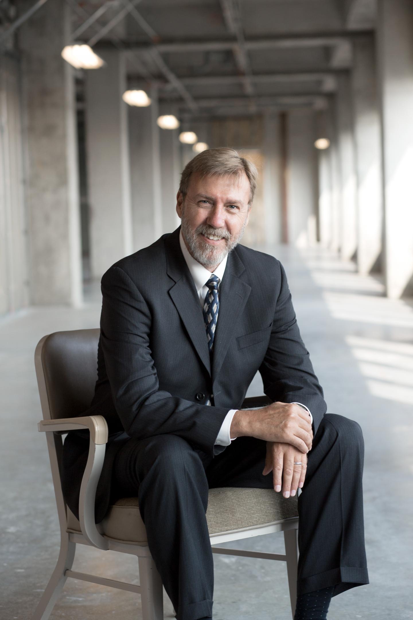 Earl L. Smith III, University [IMAGE] EurekAlert! Science News Releases