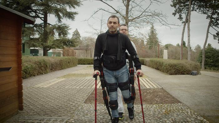 TWIN, THE NEW ROBOTIC EXOSKELETON FOR LOWER LIMBS