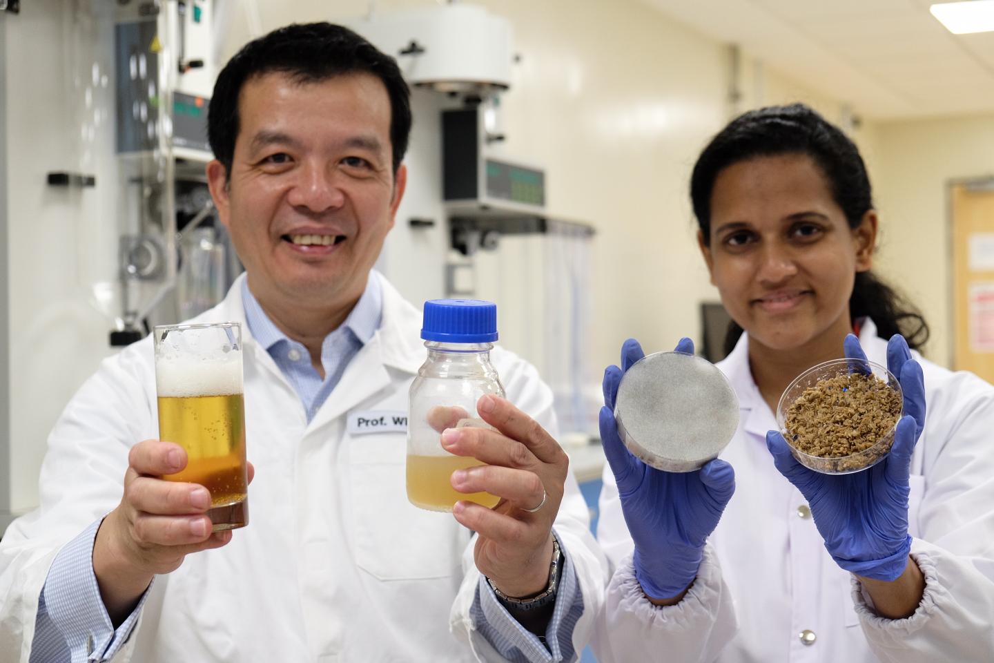 Prof William Chen (left) and PhD student Ms Sachindra, Nanyang Technological University  