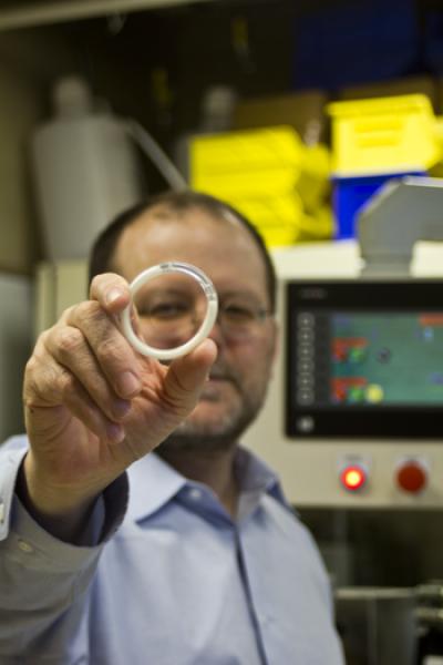 Device Protects against HIV and Pregnancy