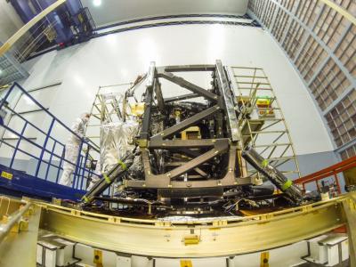 NASA Clean Room Gets a Heart-full of Webb