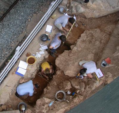 New Evidence Suggests Neanderthals Organized Their Living Spaces