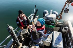 Sampling on Kongsfjord, Spitsbergen