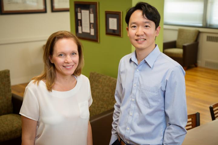 Professor Karen Kramer and Sunjin Pak, University of Illinois at Urbana-Champaign 