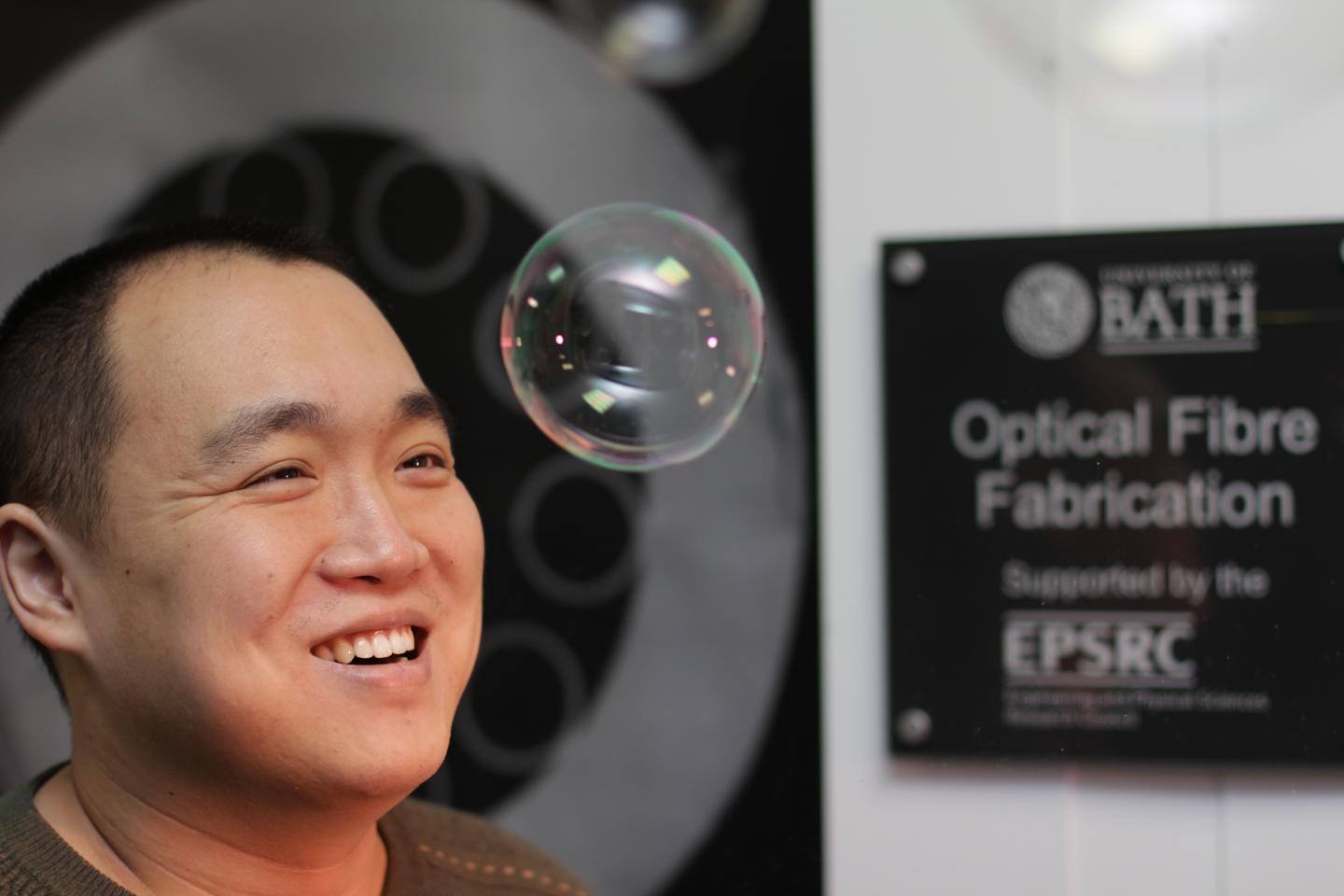 New Hollow-Core Optical Fiber