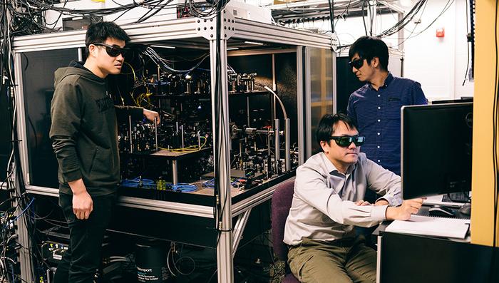 Researchers at Purdue University Department of Physics and Astronomy developed a means to realize cold-atom integrated nanophotonic circuits.