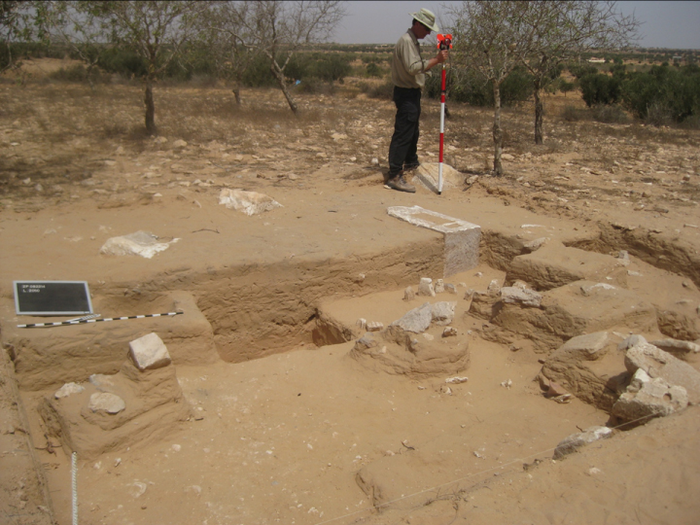 Co-Director of the study Hans Barnard leads survey and excavations