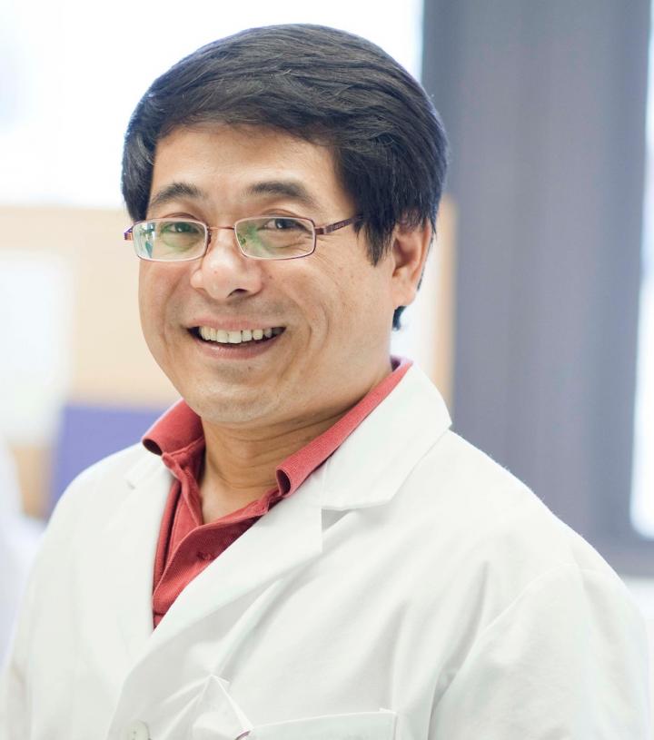 Guo-fu Hu, Tufts Medical Center