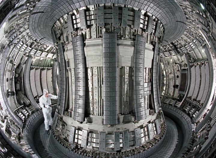 The Vacuum Chamber in the British Fusion Reactor JET