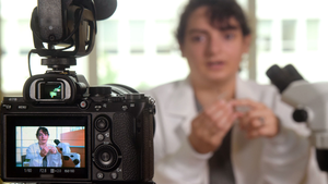 Audiences Trust Scientists in Online Videos