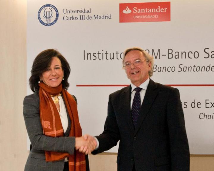 Daniel Pe&ntilde;a, Chancellor of the Universidad Carlos III de Madrid (UC3M), and Ana Bot&iacute;n, president of Banco Santander