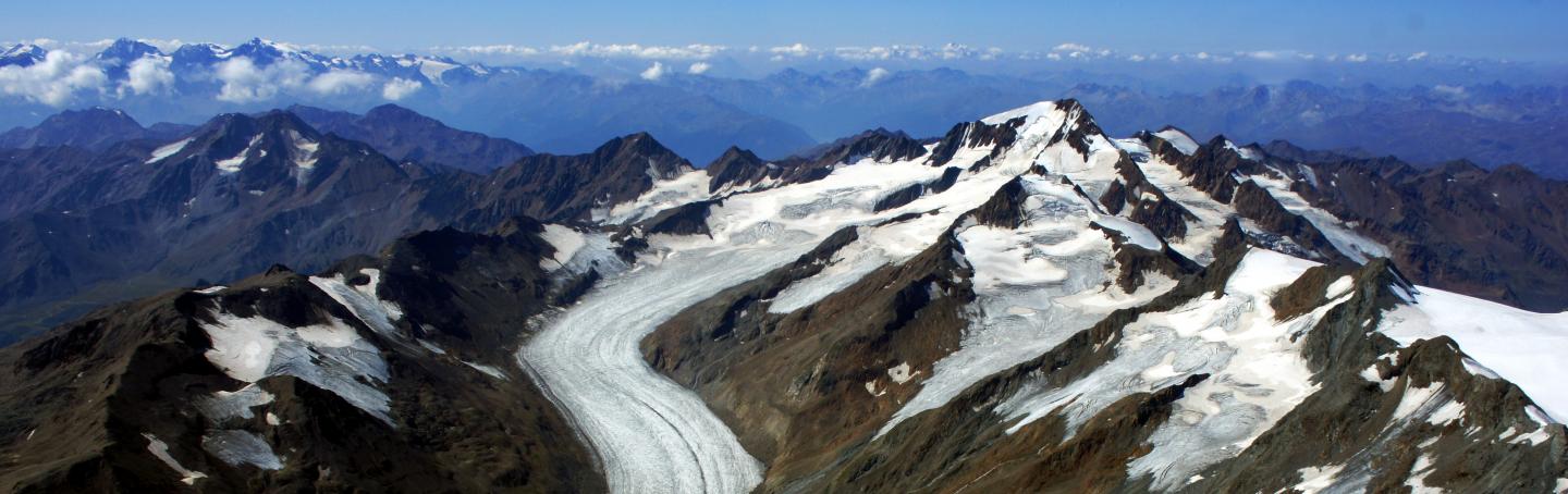 Glaciers Make the Consequences of Climate Change Already Clearly Visible Today