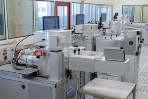 Dry etching area in the Fraunhofer IAF clean room