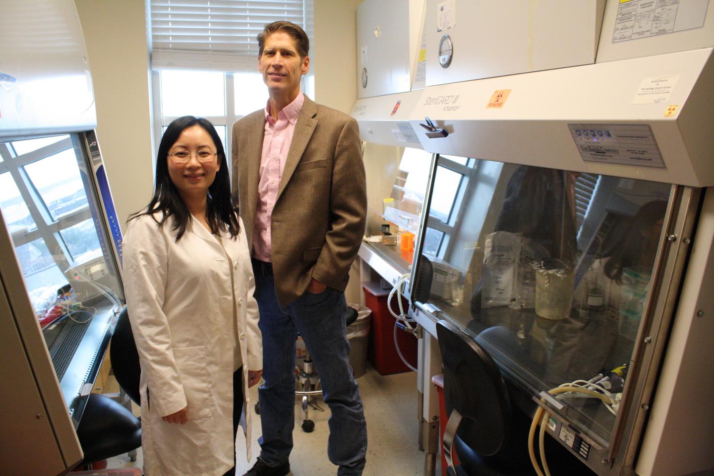 Dr. Yiwen Bu and Dr. J. Alan Diehl, Hollings Cancer Center