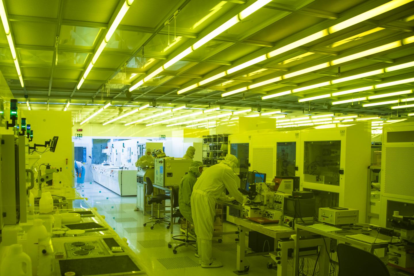A Dust-free Clean Room is Required to Work with Quantum Devices