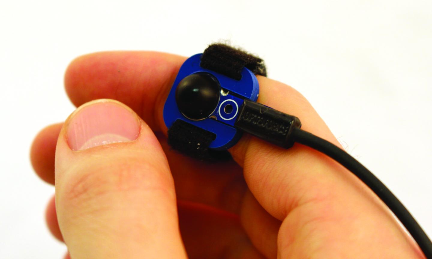 Mobile On-Body Devices Can Be Precisely and Discreetly Controlled using a Tiny Sensor