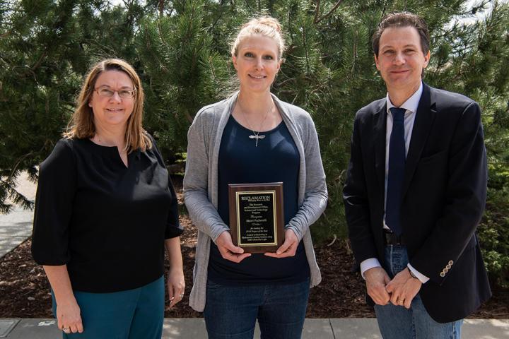 Researcher Sherri Pucherelli receiving Reclamation's Science and Technology Research Project of the Year