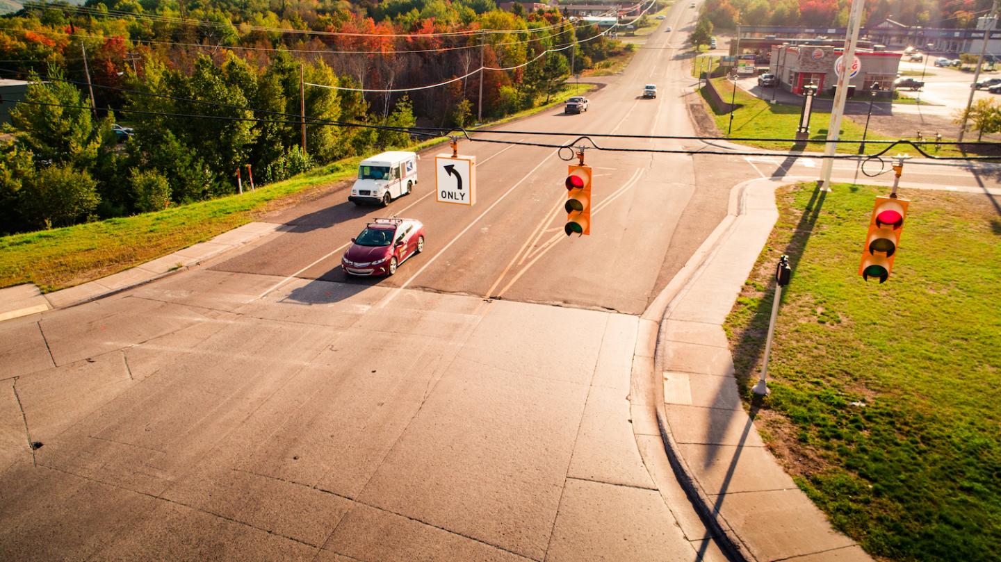 Connected Vehicle andTraffic Light