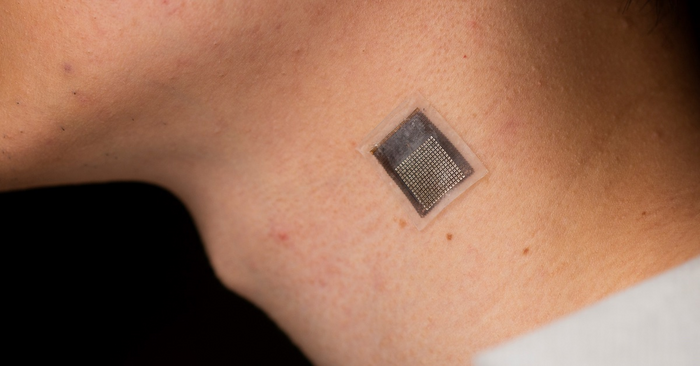 Wearable ultrasound patch for deep tissue monitoring
