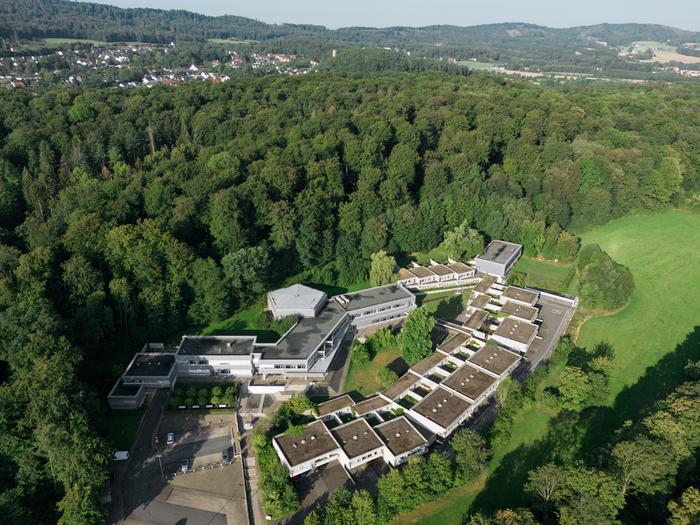 Aerial view of the Bielefeld Center for Interdisciplinary Research (ZiF).