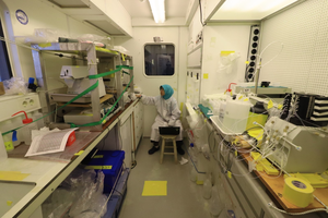 In a laboratory container on the research vessel, Indah Ardiningsih did on board measurements.
