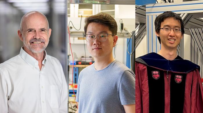 Deterministic multi-phonon entanglement between two mechanical resonators on separate substrates