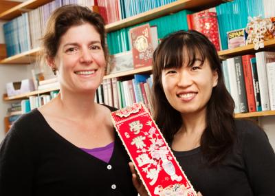 Eva Pomerantz and Lili Qin, University of Illinois at Urbana-Champaign 