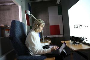 Hand- and typewriting EEG