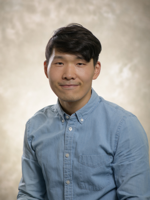 Beckman researcher Hao Yu