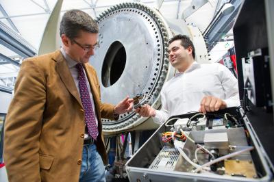 Andreas Schütze and Eliseo Pignanelli, Saarland University 