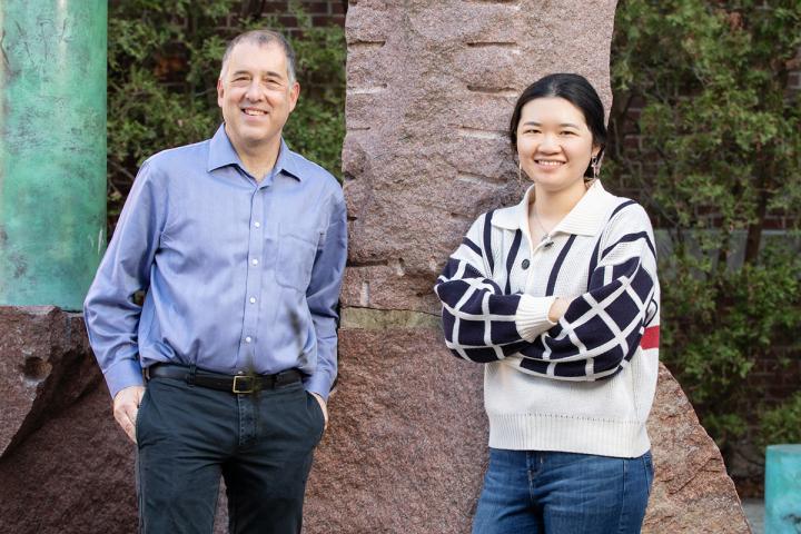 Andrew Gewirth, left, and Stephanie Chen designed a new copper-polymer electrode that can help recycle excess CO2 into ethylene.