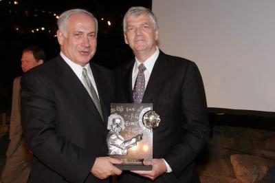 2006 Einstein Award Recipient George Poste