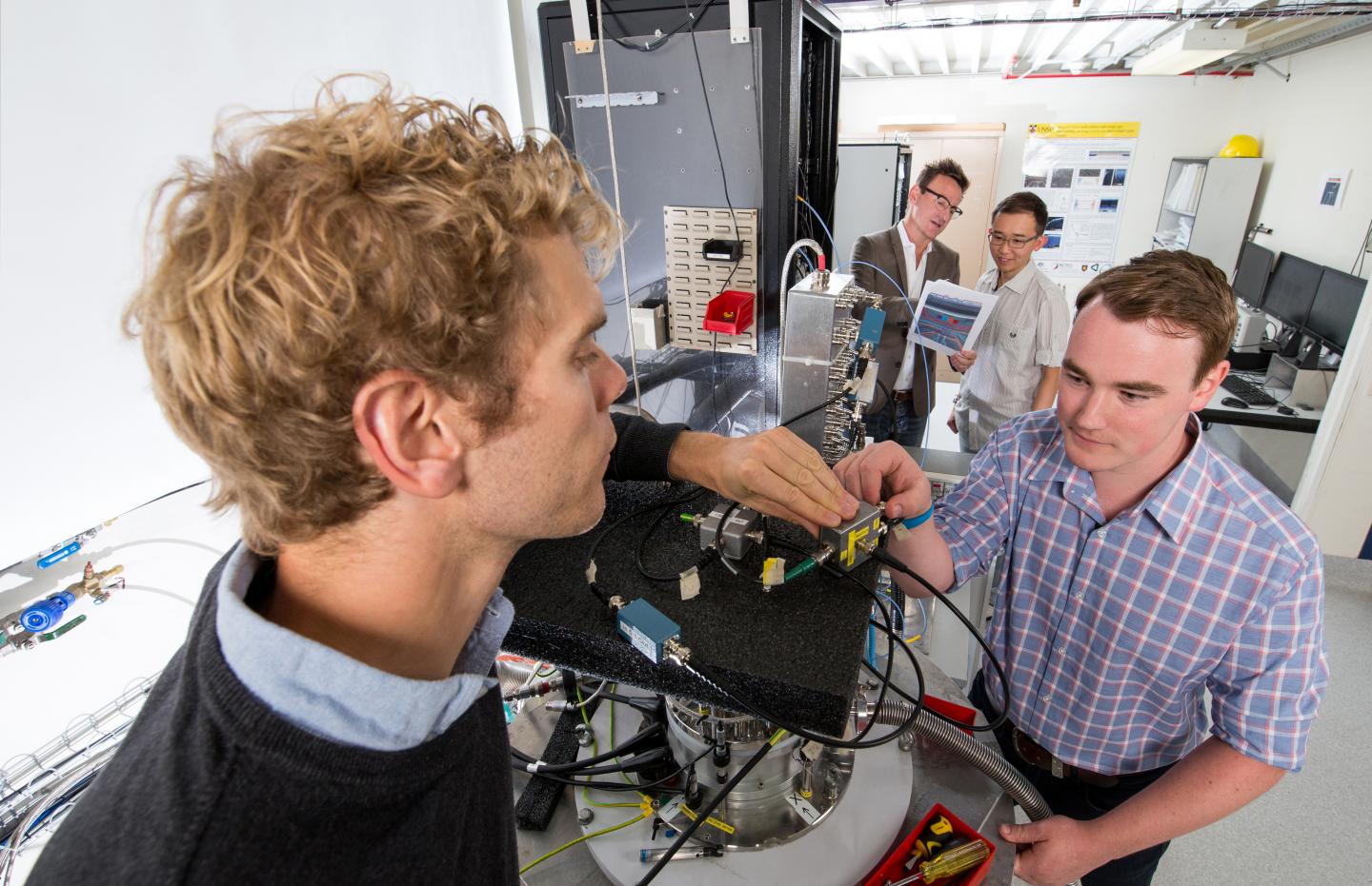 Dzurak's Team at UNSW, who Conducted the Experiments
